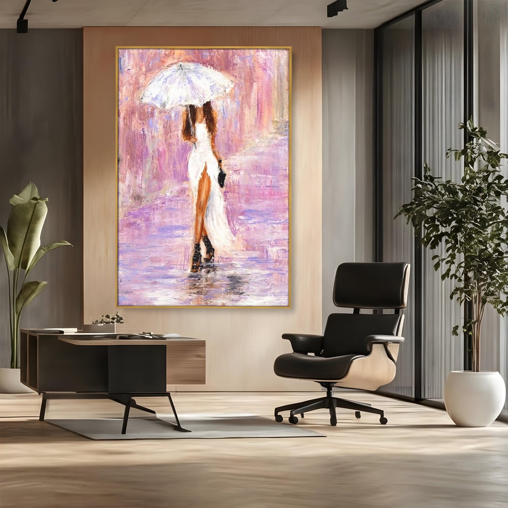 Tablou canvas cu pictura cu femeie si umbrela alba, in rama de aluminiu auriu, pe perete intr-un birou